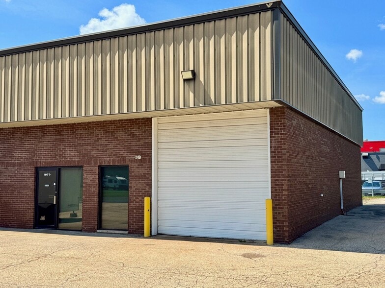 Primary Photo Of 11917 Smith Dr, Huntley Light Distribution For Lease