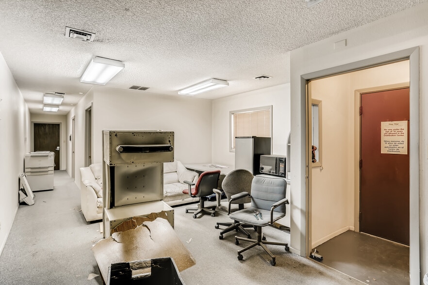 More Photos Of 778 Baseline Rd, Lafayette Warehouse For Lease