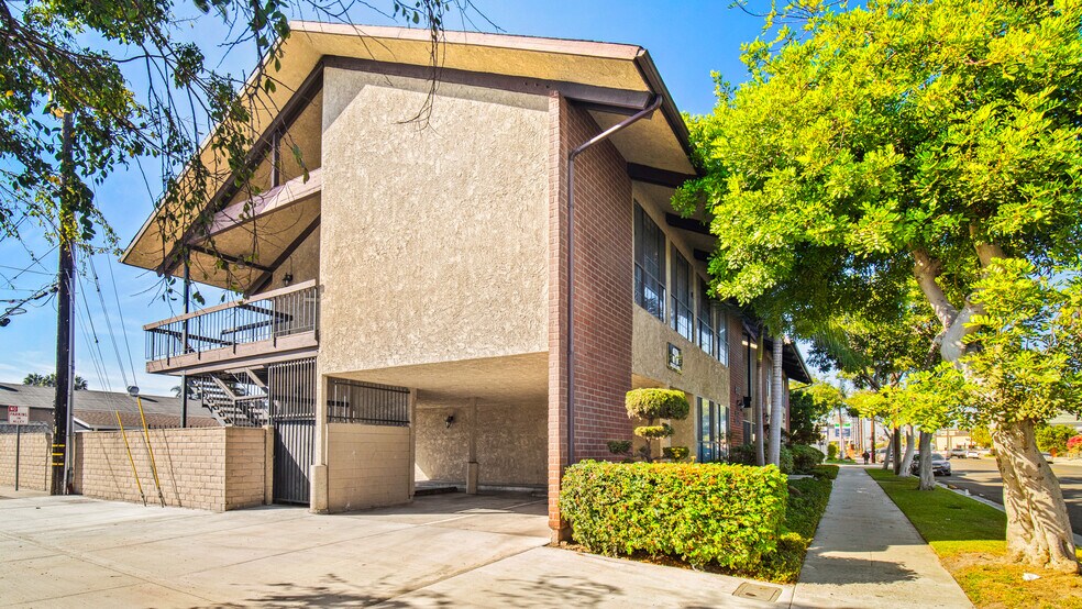 More Photos Of 800 E Wardlow Rd, Long Beach Loft Creative Space For Sale