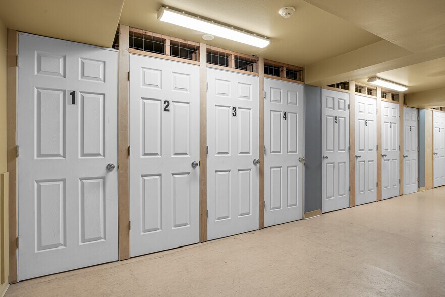 More Photos Of 1215 NW 21st Ave, Portland Apartments For Sale