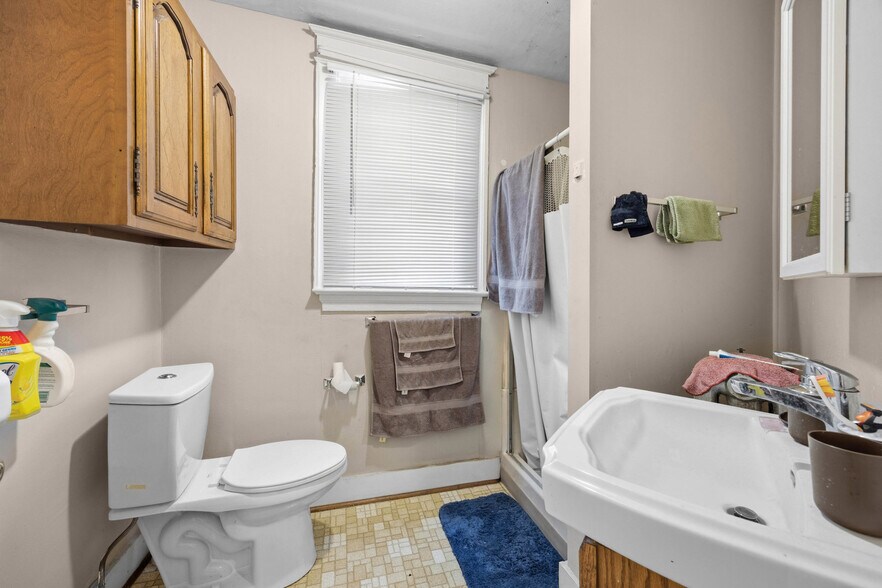 More Photos Of 871-873 Atlantic Ave, Rochester Office Residential For Sale