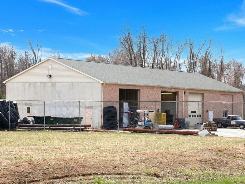 More Photos Of 1549 Arena Rd, Darlington Warehouse For Sale