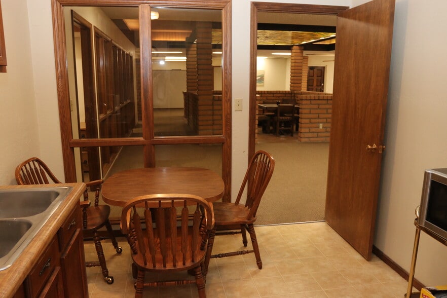 More Photos Of 428 E Southern Ave, Tempe Office For Sale