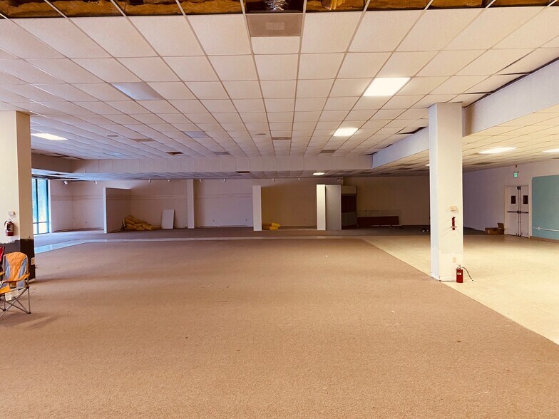 More Photos Of 10065 US Highway 129, Live Oak Freestanding For Sale