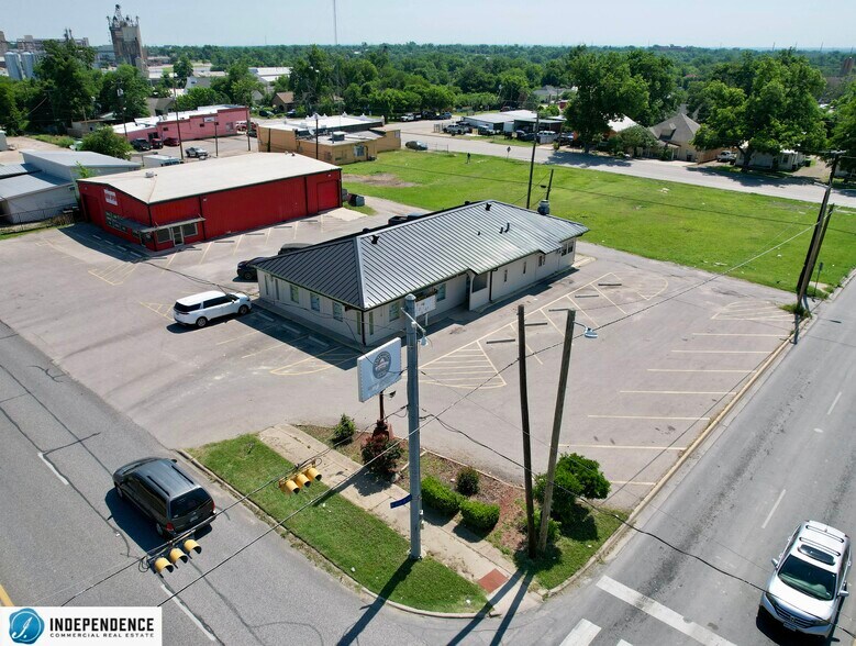 Primary Photo Of 715 S 1st St, Temple General Retail For Lease
