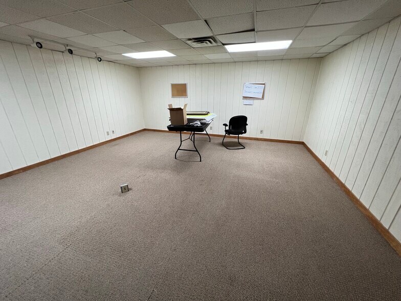 More Photos Of 499-500 Grotto St N, Saint Paul Loft Creative Space For Sale