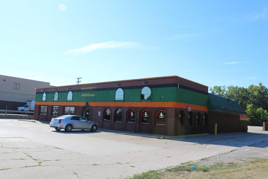 More Photos Of 12414 Hall Rd, Sterling Heights Restaurant For Sale