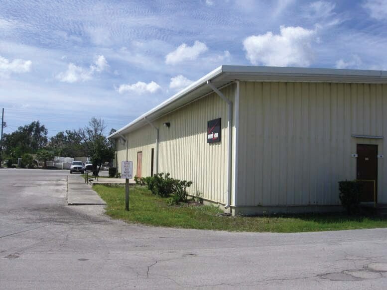 More Photos Of 1350 Starkey Rd, Largo Warehouse For Lease