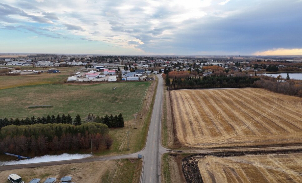 More Photos Of 5901 50 Ave, Innisfail Land For Sale