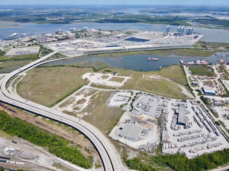 More Photos Of 2040 Sewanee Rd, North Charleston Distribution For Lease