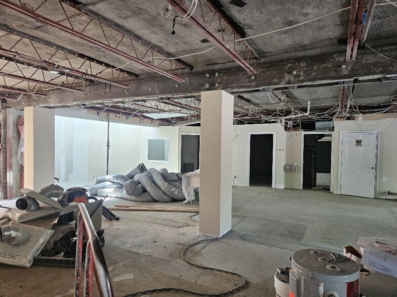 More Photos Of 6060-6074 Franconia Rd, Alexandria Medical For Sale