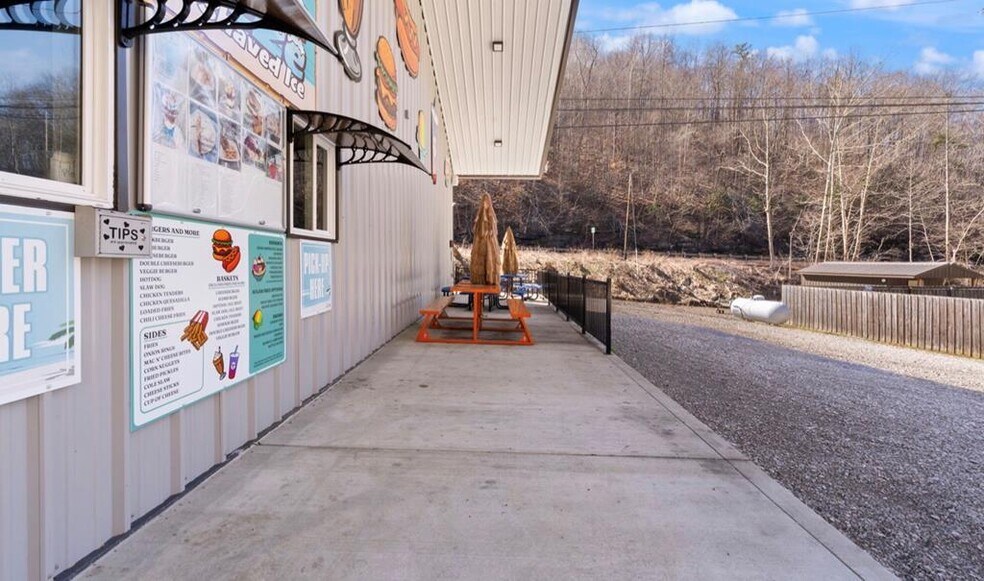 More Photos Of 332 Highway 3400 hwy, Jenkins Industrial For Sale