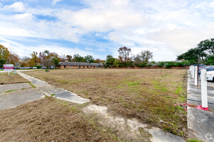 More Photos Of 3837 Plaza Tower Dr, Baton Rouge Land For Sale