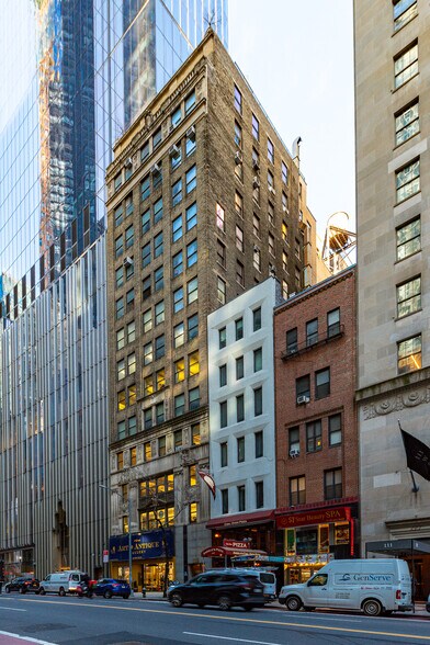 More Photos Of 124-128 W 58th St, New York Medical For Lease