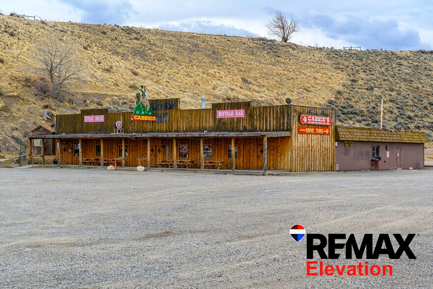 More Photos Of 214 Yellowstone Ave, Cody Bar For Sale