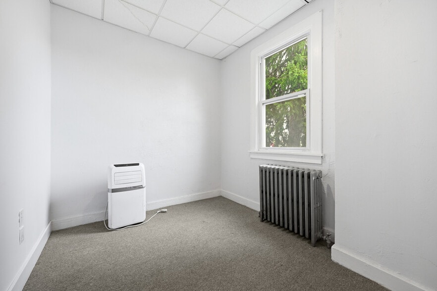 More Photos Of 350 Center Ave, Pittsburgh Office For Sale