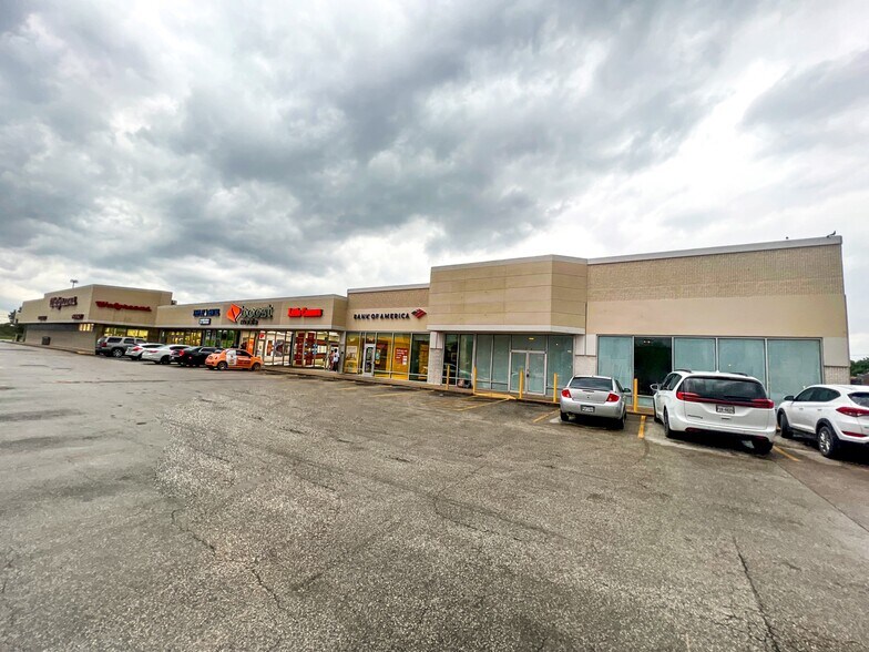 More Photos Of 6740 Harrisburg Blvd, Houston General Retail For Lease