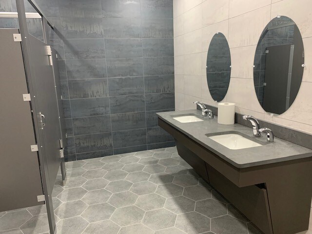 More Photos Of 950 New Loudon Rd, Latham Office For Lease