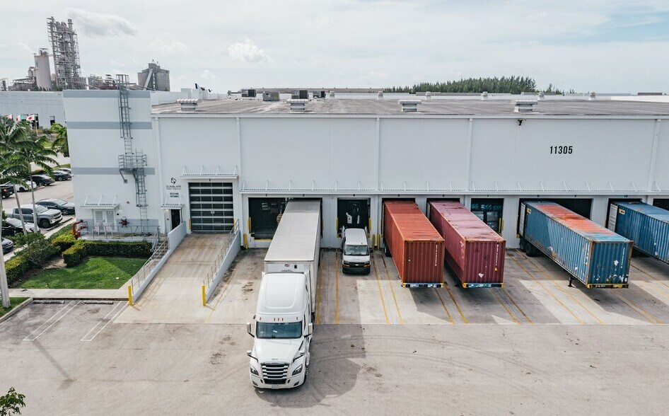 More Photos Of 11305 NW 122nd St, Miami Refrigeration Cold Storage For Lease