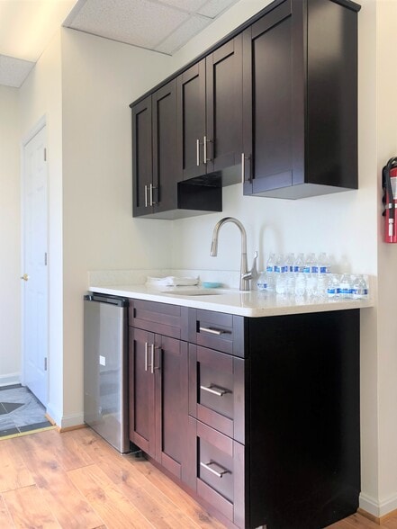 More Photos Of 10260-10268 Baltimore National Pike, Ellicott City Office For Lease