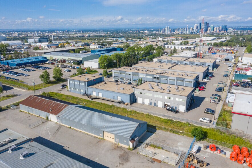 More Photos Of 2770 3rd Ave NE, Calgary Office For Sale