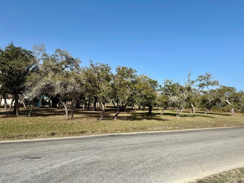 More Photos Of 1524 16th St, Rockport Manufactured Housing Mobile Home Park For Sale