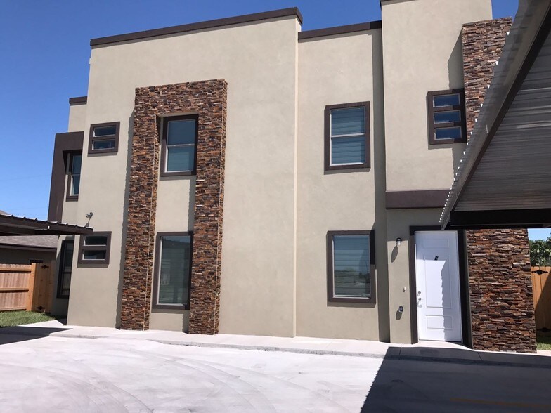 More Photos Of 1202 Upas Dr, Edinburg Apartments For Sale