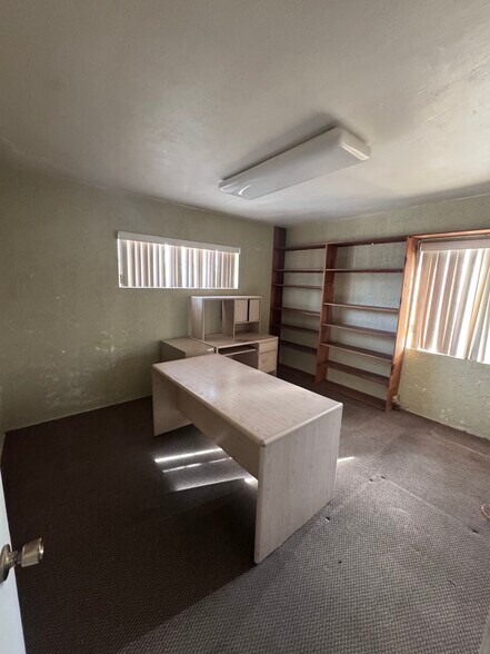 More Photos Of 1812 Santa Paula Dr, Las Vegas Medical For Sale