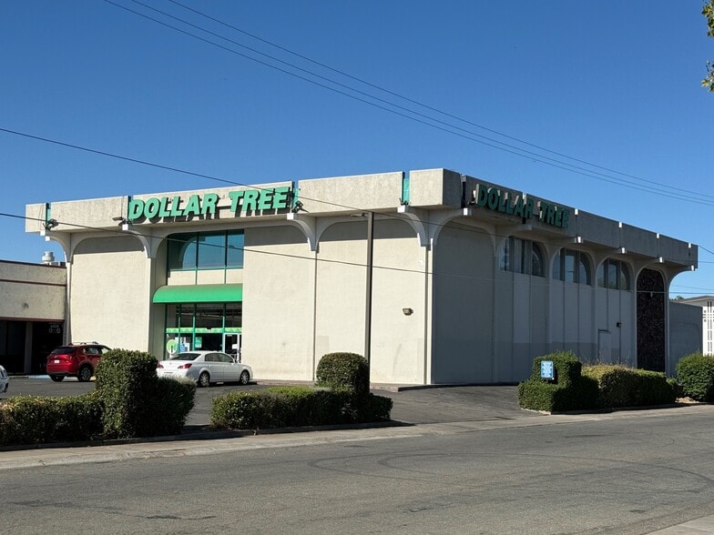 Primary Photo Of 4910-4970 Freeport Blvd, Sacramento General Retail For Sale
