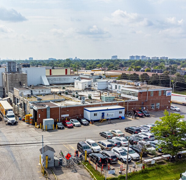 More Photos Of 32 Kennedy Rd, Brampton Manufacturing For Sale