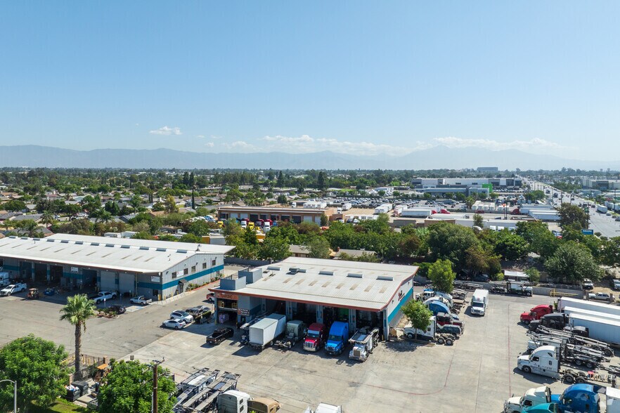 More Photos Of 15516 Valley Blvd, Fontana Truck Terminal For Lease