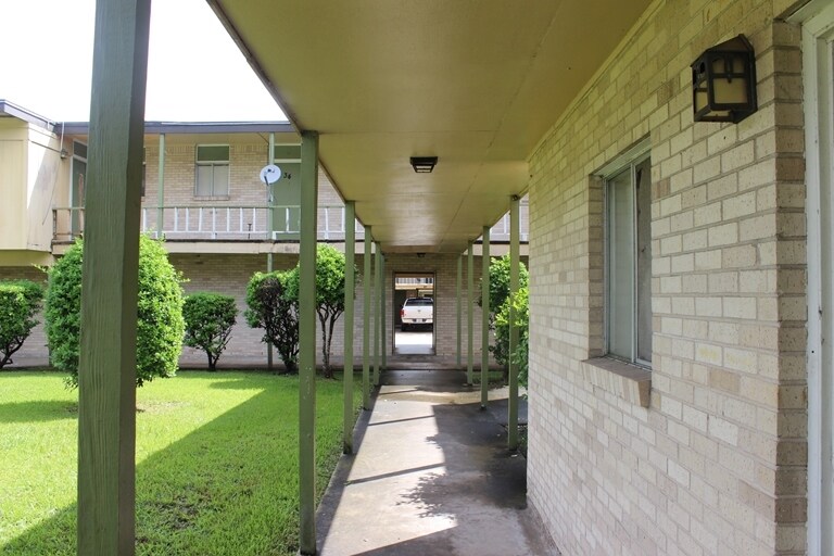 More Photos Of 1500 Link Ave, Orange Apartments For Sale