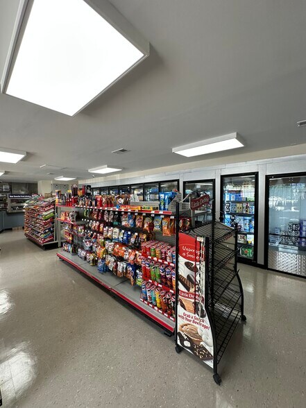 More Photos Of 8931 Us-52, Wadesboro General Retail For Sale