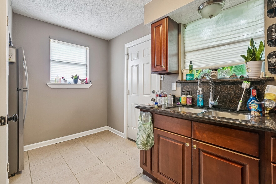 More Photos Of 7820 Means Ave, New Orleans Multifamily For Sale