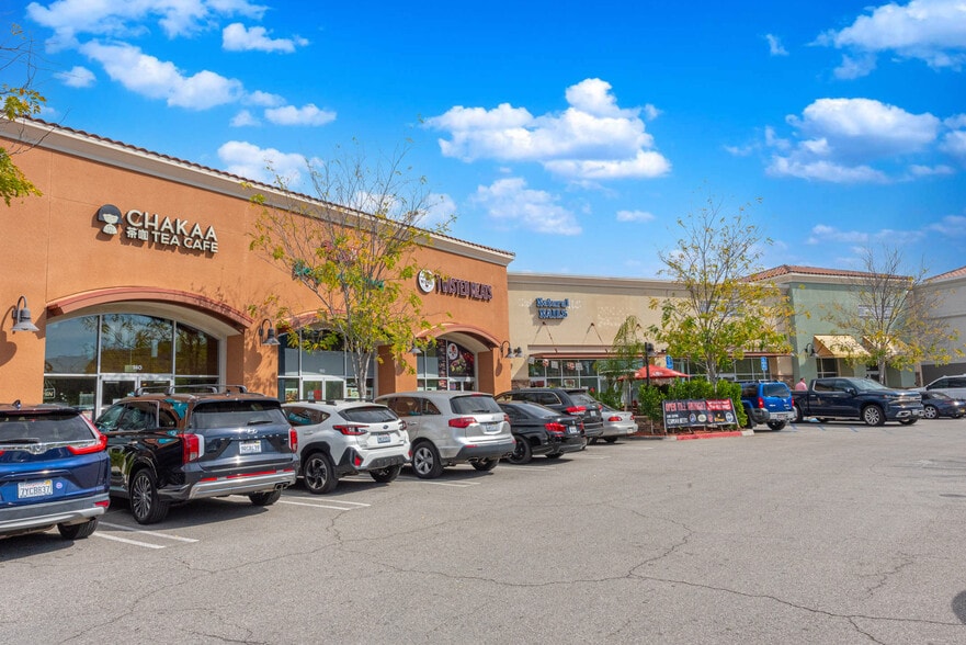 More Photos Of 520 N Ventu Park Rd, Thousand Oaks Storefront Retail Office For Sale