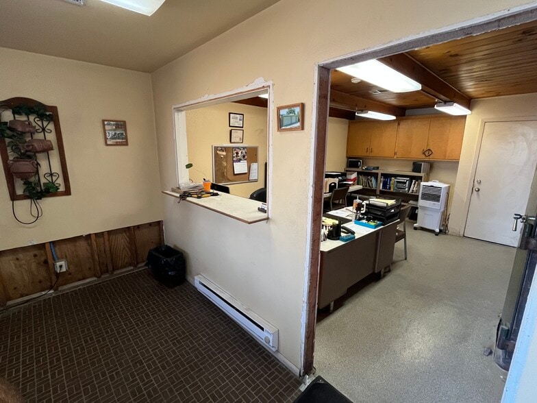More Photos Of 13530 Saint Marys Ave, Red Bluff Industrial For Sale