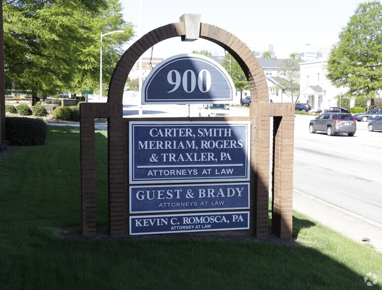More Photos Of 900 E North St, Greenville Office For Sale