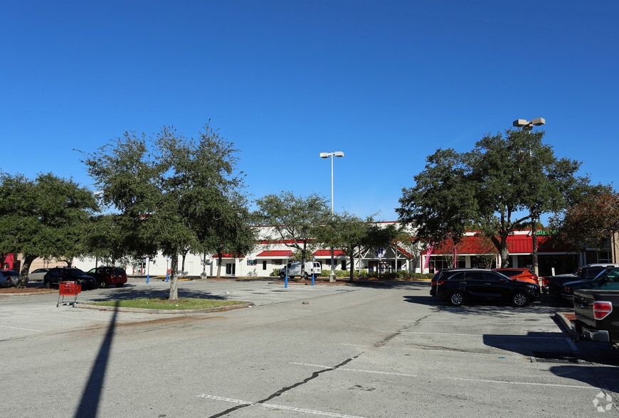 More Photos Of 6277-6285 W Waters Ave, Tampa Storefront For Sale