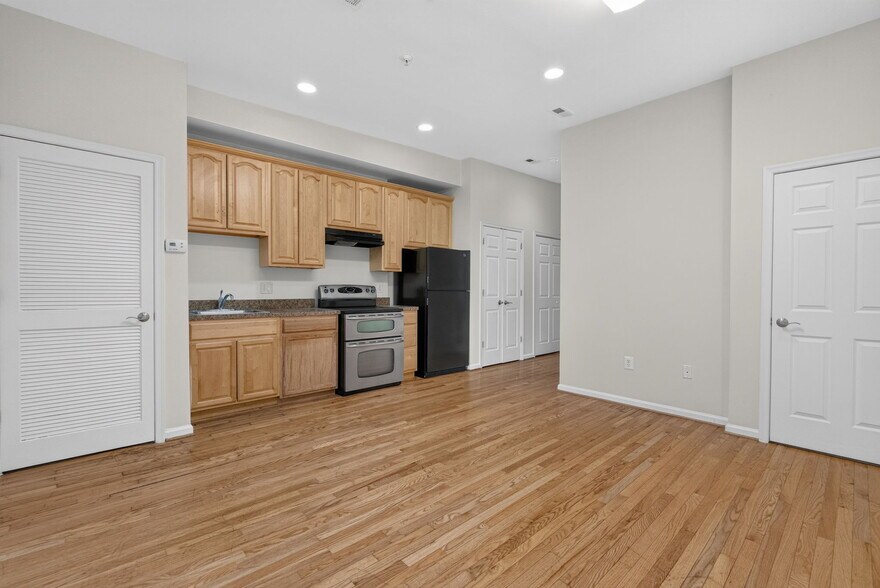 More Photos Of 1271-1275 Meigs Pl NE, Washington Apartments For Sale