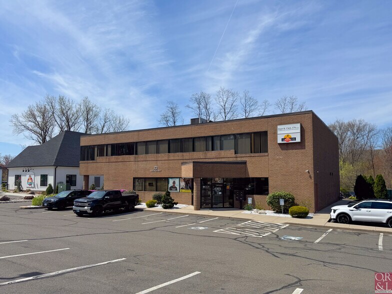 More Photos Of 72 Queen St, Southington Office For Lease