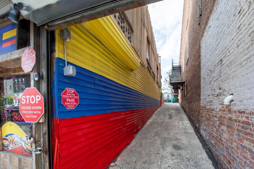 More Photos Of 1129 Elizabeth Ave, Elizabeth Storefront Retail Residential For Sale