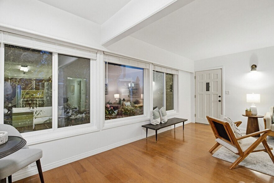 More Photos Of 829 Avalon Ct, San Diego Apartments For Sale