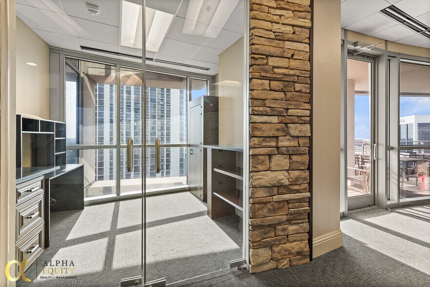 More Photos Of 189 S Orange Ave, Orlando Office Residential For Sale