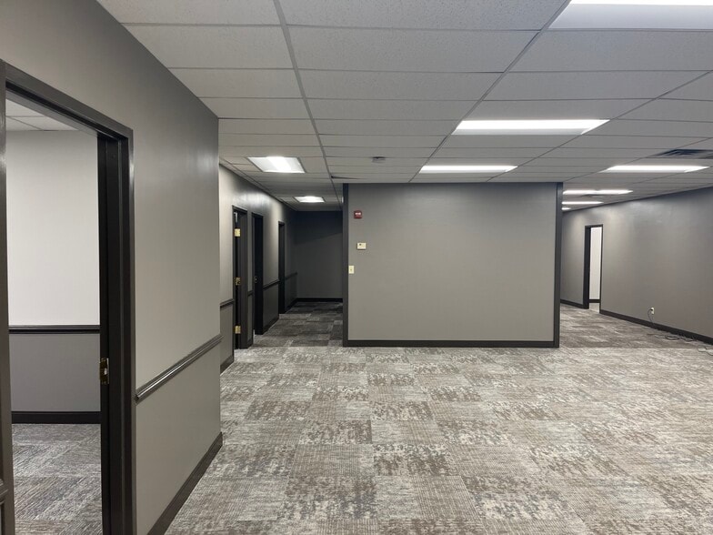 More Photos Of 311 Plus Park Blvd, Nashville Office For Lease
