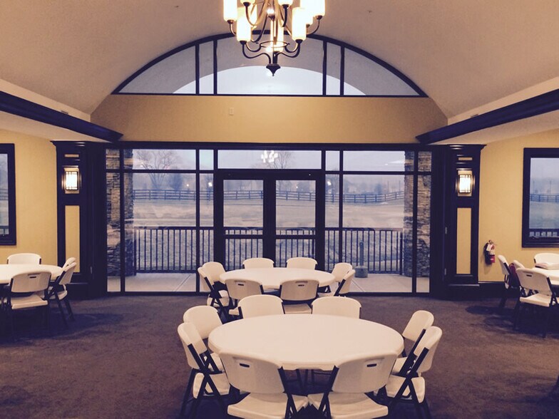 More Photos Of 500 Roscommon Dr, Springfield Golf Course Driving Range For Sale