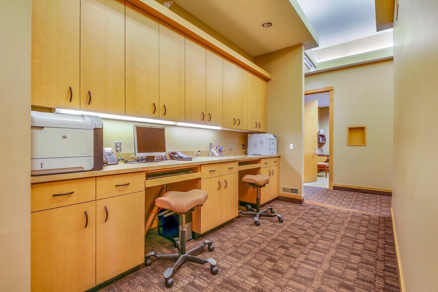 More Photos Of 659 W Hamilton Ave, Eau Claire Medical For Sale