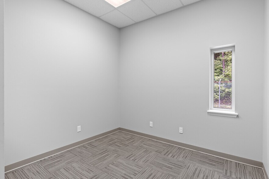 More Photos Of 12820 Dayton Pike, Soddy Daisy Medical For Sale