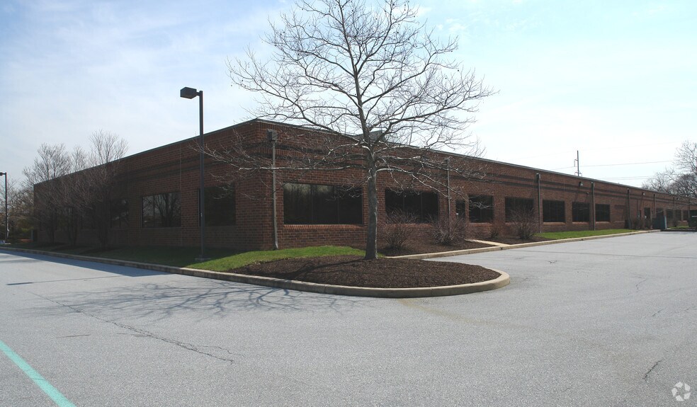 More Photos Of 100 White Clay Center Dr, Newark Unknown For Lease