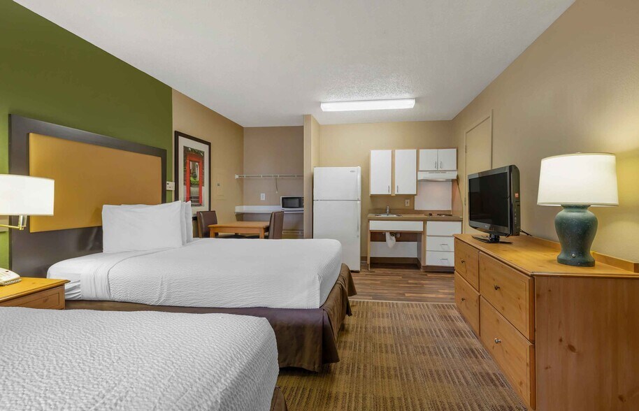 More Photos Of 1601 River Run, Fort Worth Hotel For Sale