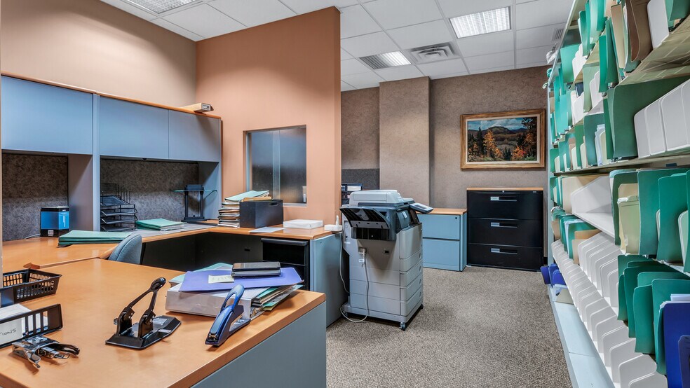 More Photos Of 484 Pelissier St, Windsor Office For Sale